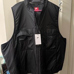 Nike Men's Black Vest